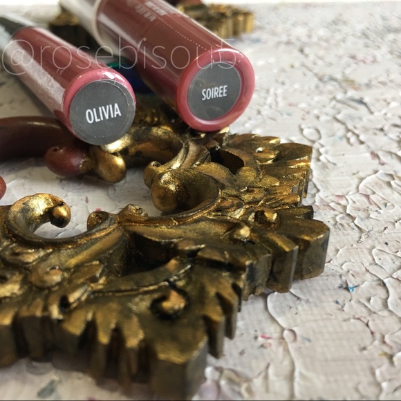 HP💄{ULTA BEAUTY} Matte Lip Crayon + Free Lipgloss - Picture 3 of 4